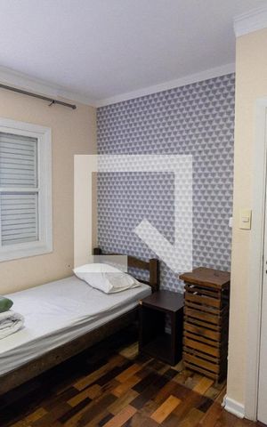 Casa à venda com 400m², 4 quartos e 4 vagas Casa à venda com 400m², 4 quartos e 4 vagasQuarto 2