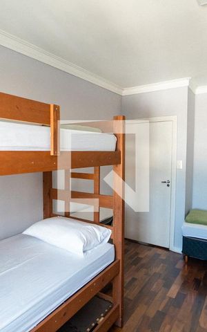 Casa à venda com 400m², 4 quartos e 4 vagas Casa à venda com 400m², 4 quartos e 4 vagasQuarto 1