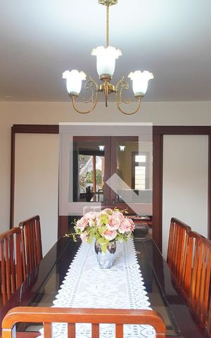 Casa à venda com 325m², 4 quartos e 4 vagasSala de Jantar