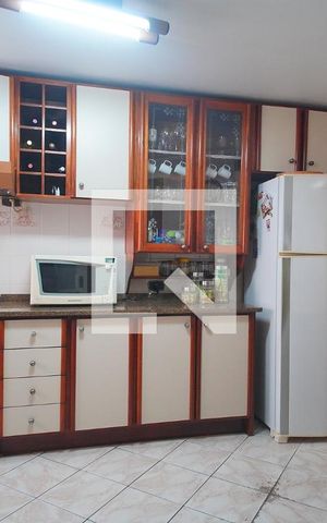 Casa à venda com 325m², 4 quartos e 4 vagasCozinha