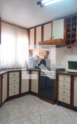 Casa à venda com 325m², 4 quartos e 4 vagasCozinha