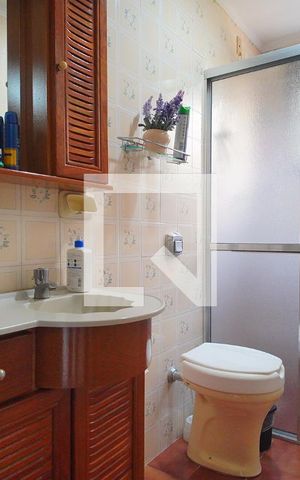Casa à venda com 325m², 4 quartos e 4 vagasBanheiro