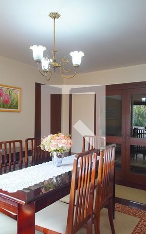 Casa à venda com 325m², 4 quartos e 4 vagasSala de Jantar