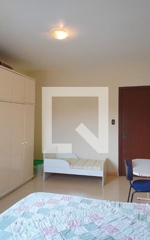Casa à venda com 325m², 4 quartos e 4 vagasQuarto 2
