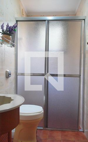 Casa à venda com 325m², 4 quartos e 4 vagasBanheiro