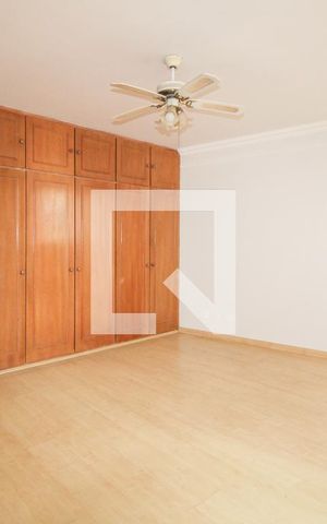 Apartamento à venda com 374m², 4 quartos e 4 vagas Apartamento à venda com 374m², 4 quartos e 4 vagasQuarto