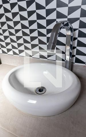 Casa à venda com 222m², 3 quartos e 5 vagasCobertura - Banheiro