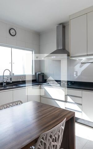 Casa à venda com 222m², 3 quartos e 5 vagasCozinha