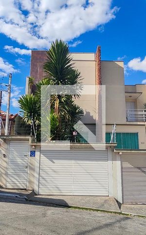 Casa à venda com 222m², 3 quartos e 5 vagasFachada