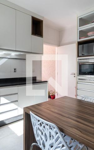 Casa à venda com 222m², 3 quartos e 5 vagasCozinha