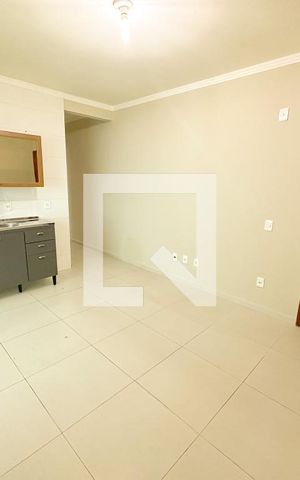 Apartamento para alugar com 70m², 2 quartos e 1 vagaSala