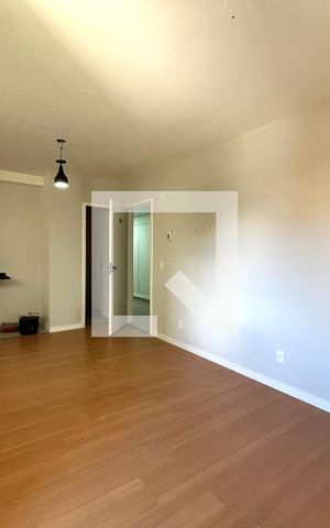 Apartamento à venda com 24m², 1 quarto e sem vaga Apartamento à venda com 24m², 1 quarto e sem vagaSala/Quarto