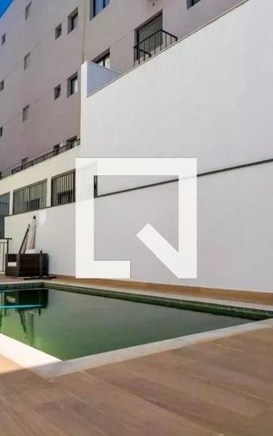 Apartamento à venda com 24m², 1 quarto e sem vaga Apartamento à venda com 24m², 1 quarto e sem vagaÁrea comum - Piscina