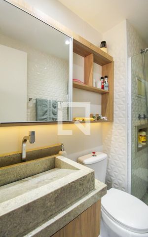 Apartamento à venda com 54m², 2 quartos e 1 vaga Apartamento à venda com 54m², 2 quartos e 1 vagaBanheiro