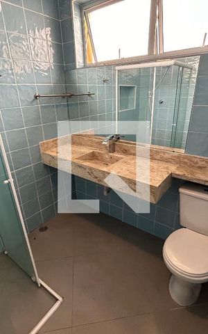 Casa à venda com 170m², 4 quartos e 2 vagas Casa à venda com 170m², 4 quartos e 2 vagasBanheiro