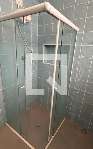 Casa à venda com 170m², 4 quartos e 2 vagas Casa à venda com 170m², 4 quartos e 2 vagasBanheiro