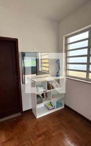 Casa à venda com 170m², 4 quartos e 2 vagas Casa à venda com 170m², 4 quartos e 2 vagasSegundo andar