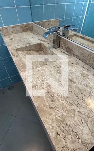 Casa à venda com 170m², 4 quartos e 2 vagas Casa à venda com 170m², 4 quartos e 2 vagasBanheiro
