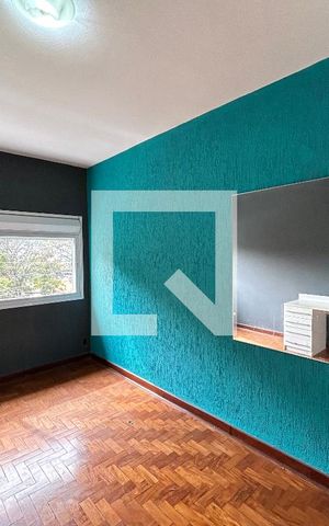 Casa à venda com 170m², 4 quartos e 2 vagas Casa à venda com 170m², 4 quartos e 2 vagasQuarto 2