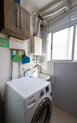 Apartamento à venda com 50m², 2 quartos e 1 vaga Apartamento à venda com 50m², 2 quartos e 1 vagaÁrea de Serviço