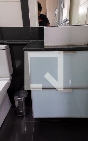 Apartamento à venda com 50m², 2 quartos e 1 vaga Apartamento à venda com 50m², 2 quartos e 1 vagaBanheiro