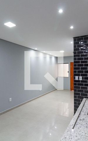 Casa à venda com 100m², 2 quartos e 2 vagasSala/Cozinha