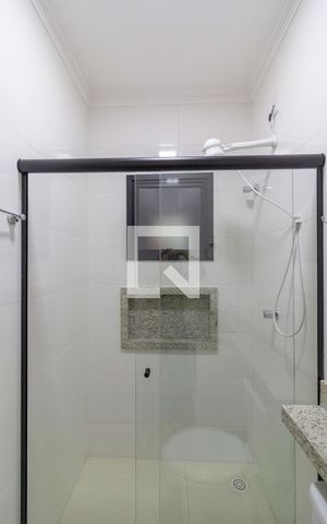 Casa à venda com 100m², 2 quartos e 2 vagasBanheiro da Suíte 1