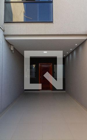 Casa à venda com 100m², 2 quartos e 2 vagasGaragem