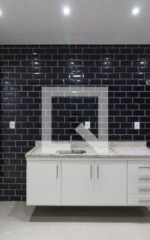 Casa à venda com 100m², 2 quartos e 2 vagasDetalhe da cozinha