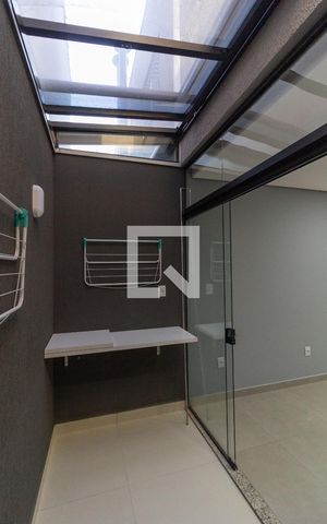 Casa à venda com 100m², 2 quartos e 2 vagasÁrea de Serviço