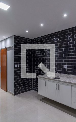 Casa à venda com 100m², 2 quartos e 2 vagasSala/Cozinha