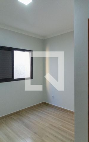 Casa à venda com 100m², 2 quartos e 2 vagasSuíte 2