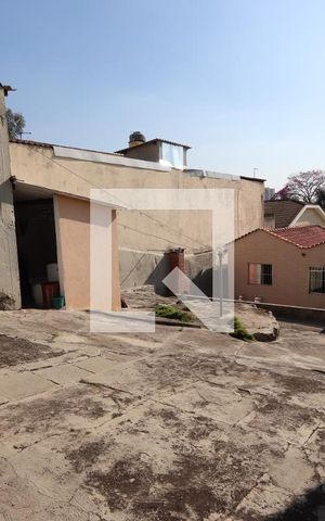 Casa à venda com 280m², 2 quartos e 1 vagaQuintal