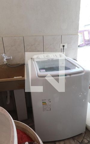 Casa à venda com 280m², 2 quartos e 1 vagaLavanderia