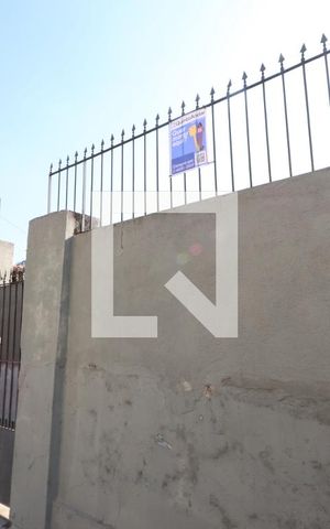 Casa à venda com 280m², 2 quartos e 1 vagaFachada