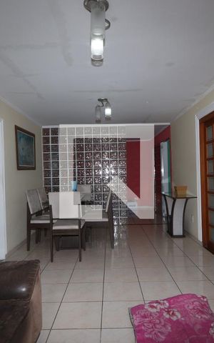 Casa à venda com 280m², 2 quartos e 1 vagaSala