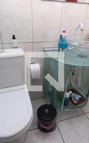 Casa à venda com 280m², 2 quartos e 1 vagaBanheiro