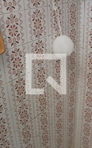 Casa à venda com 140m², 2 quartos e 1 vagaBanheiro