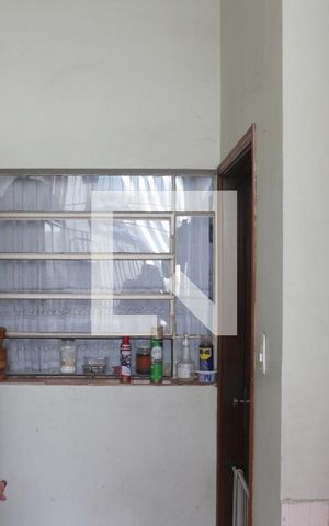 Casa à venda com 140m², 2 quartos e 1 vagaÁrea de Serviço