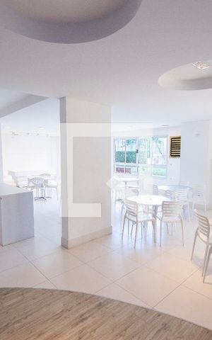 Apartamento para alugar com 145m², 3 quartos e 2 vagas Apartamento para alugar com 145m², 3 quartos e 2 vagasÁrea comum - Salão de festas