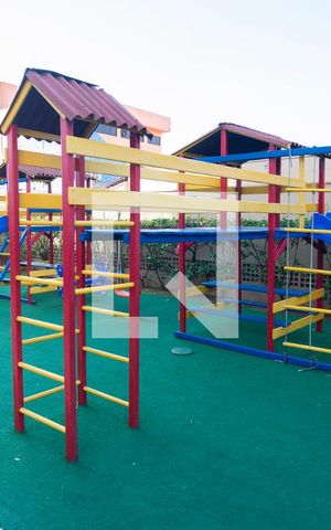 Apartamento para alugar com 145m², 3 quartos e 2 vagas Apartamento para alugar com 145m², 3 quartos e 2 vagasÁrea comum - Playground