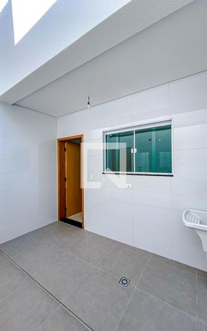 Casa à venda com 112m², 3 quartos e 2 vagasÁrea de Serviço