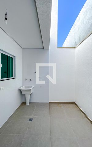Casa à venda com 112m², 3 quartos e 2 vagasÁrea de Serviço