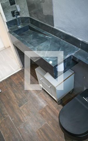 Apartamento à venda com 62m², 2 quartos e 1 vaga Apartamento à venda com 62m², 2 quartos e 1 vagaBanheiro