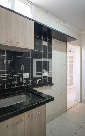 Apartamento à venda com 62m², 2 quartos e 1 vaga Apartamento à venda com 62m², 2 quartos e 1 vagaCozinha