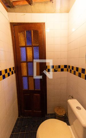Casa à venda com 860m², 3 quartos e 3 vagas Casa à venda com 860m², 3 quartos e 3 vagasÁrea externa