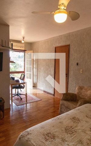 Casa à venda com 860m², 3 quartos e 3 vagas Casa à venda com 860m², 3 quartos e 3 vagasQuarto 3