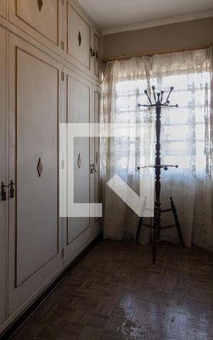 Casa à venda com 240m², 4 quartos e 2 vagas Casa à venda com 240m², 4 quartos e 2 vagascloset na suíte2