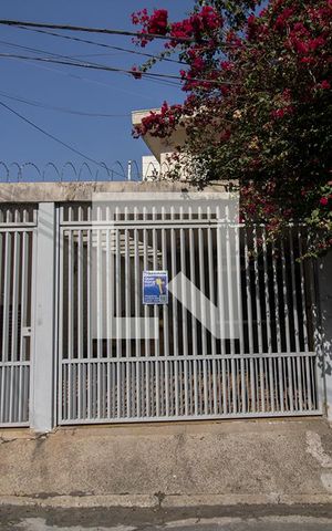 Casa à venda com 240m², 4 quartos e 2 vagas Casa à venda com 240m², 4 quartos e 2 vagasplaca do Quinto andar