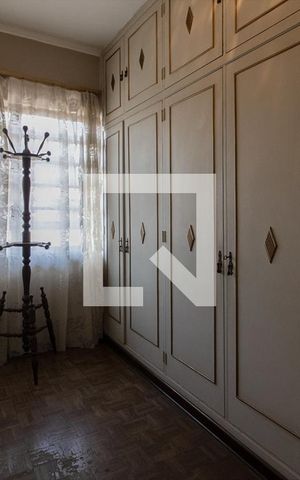 Casa à venda com 240m², 4 quartos e 2 vagas Casa à venda com 240m², 4 quartos e 2 vagascloset na suíte2
